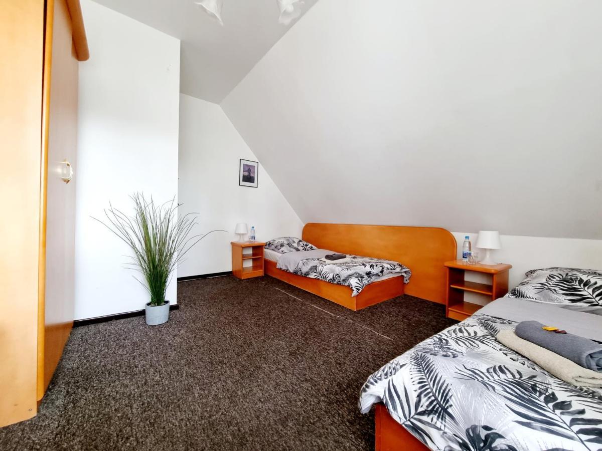Hostel Primax Познан Екстериор снимка
