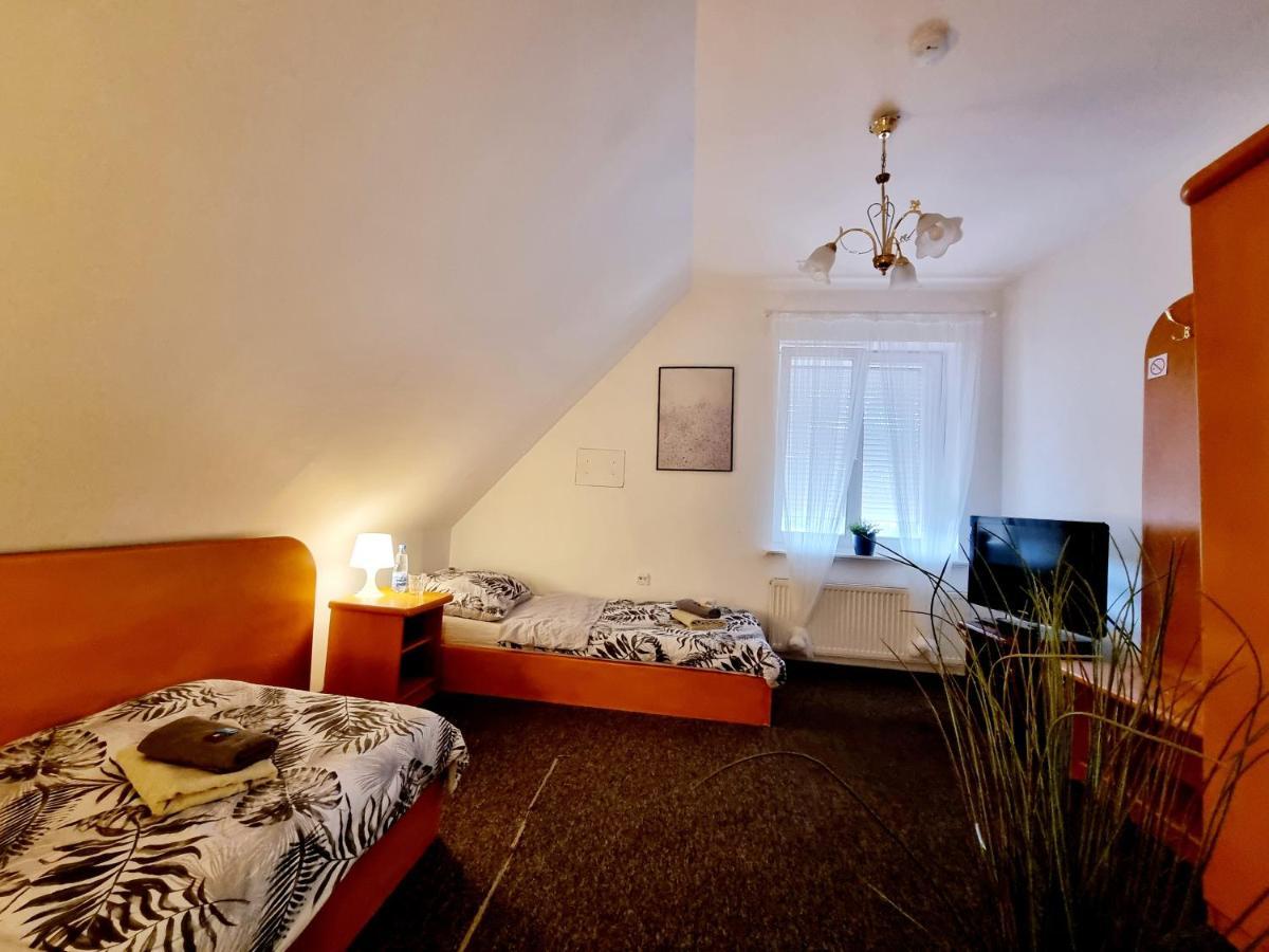 Hostel Primax Познан Екстериор снимка