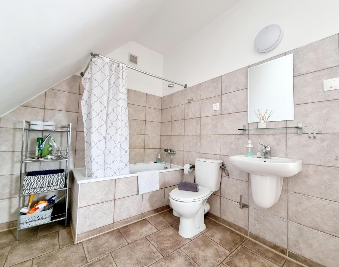 Hostel Primax Познан Екстериор снимка