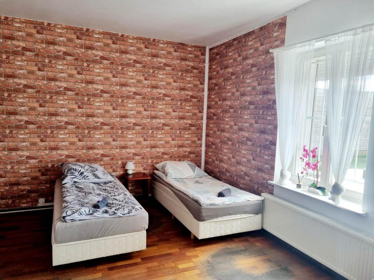 Hostel Primax Познан Екстериор снимка