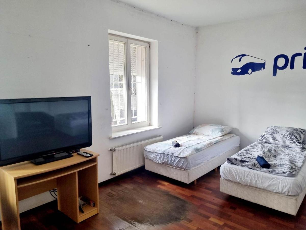 Hostel Primax Познан Екстериор снимка